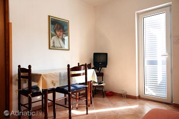 Dining room Cres, Dining room u smještaju tipa apartment, dostupna klima.