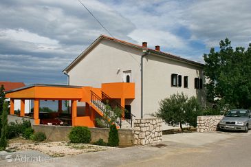 Property - Apartments 5514 Property Novi Vinodolski (Novi Vinodolski) - Accommodation 5514 - Apartments with pebble beach.
