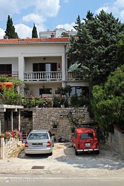Property - Apartments 5582 Property Novi Vinodolski (Novi Vinodolski) - Accommodation 5582 - Apartments with pebble beach.