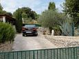 Parkovisko Škrip, Brač, Parkovisko 5673 - Ubytovanie s kamienkovou plážou.