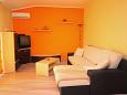 Living room 2 Privlaka, Living room 2 u smještaju tipa apartment, dostupna klima i WIFI.