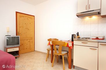 Dining room Zadar - Diklo, Dining room u smještaju tipa studio-apartment, dostupna klima i WIFI.