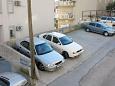 Parking lot Omiš, Omiš, Parking lot 5988 - Apartments with sandy beach.