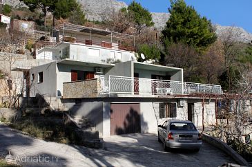 Property - Apartments 6005 Property Lokva Rogoznica (Omiš) - Accommodation 6005 - Apartments near sea with pebble beach.