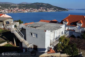 Property - Apartments 6019 Property Poljica (Trogir) - Accommodation 6019 - Apartments near sea with pebble beach.