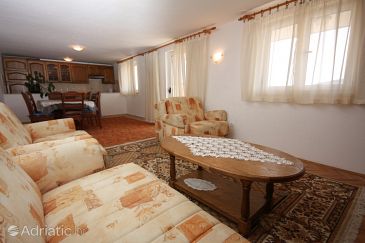 Apartment A-6117-a - Apartments Vinišće (Trogir) - 6117