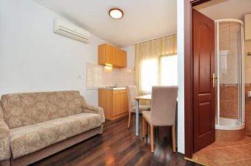 Living room Kaštel Štafilić, Living room u smještaju tipa apartment, dostupna klima i WIFI.