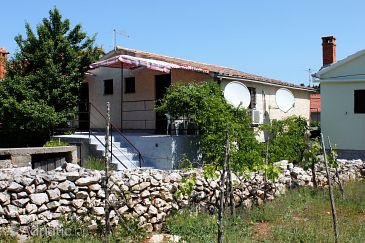 Property - Apartments 6253 Property Veli Iž (Iž) - Accommodation 6253 - Apartments with rocky beach.