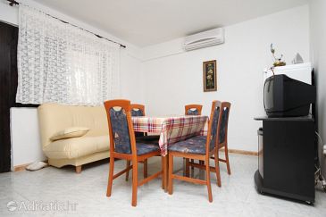 Apartment A-6297-b - Apartments Povljana (Pag) - 6297