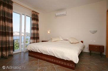 Room S-6303-d - Apartments and Rooms Stara Novalja (Pag) - 6303