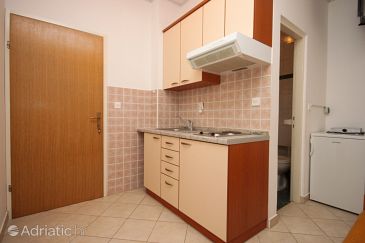 Kitchen Zubovići, Kitchen u smještaju tipa studio-apartment, WIFI.
