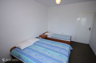 Bedroom Povljana, Bedroom u smještaju tipa room, dopusteni kucni ljubimci.