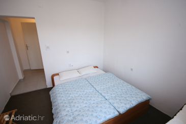 Bedroom Povljana, Bedroom u smještaju tipa room, dopusteni kucni ljubimci.