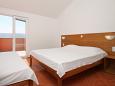 Bedroom Metajna, Bedroom u smještaju tipa room, dostupna klima i WIFI.