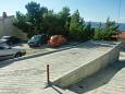 Parking lot - Apartments 650 Parking lot Stanići (Omiš) - Accommodation 650 - Apartments near sea with pebble beach.