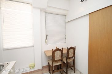 Dining room Makarska, Dining room u smještaju tipa studio-apartment, dopusteni kucni ljubimci.