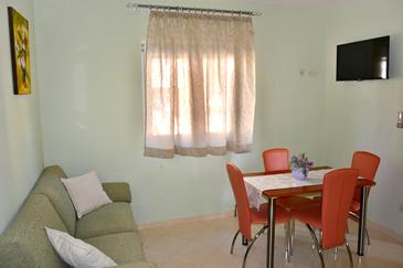 Dining room Makarska, Dining room u smještaju tipa apartment, WIFI.