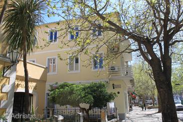 Property Omiš, Omiš, Property 6772 - Apartments with sandy beach.