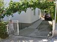 Parking lot - Rooms 6824 Parking lot Podaca (Makarska) - Accommodation 6824 - Rooms near sea with pebble beach.