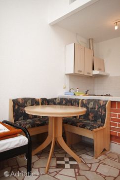 Dining room Baška Voda, Dining room u smještaju tipa studio-apartment, WIFI.