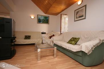 Living room Slatine, Living room u smještaju tipa apartment, dostupna klima i WIFI.