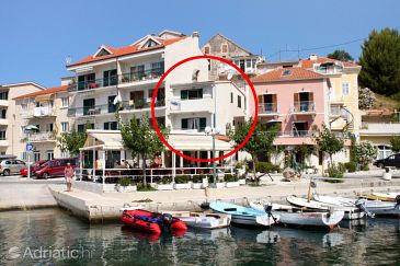 Property - Apartments 6893 Property Podgora (Makarska) - Accommodation 6893 - Apartments near sea with pebble beach.