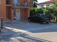 Parking lot - Apartments 7039 Parking lot Umag (Umag) - Accommodation 7039 - Apartments with sandy beach.