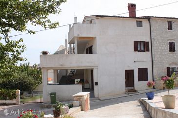 Property - Apartments 7077 Property Funtana (Poreč) - Accommodation 7077 - Apartments with pebble beach.
