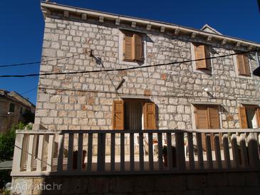 Property - Apartments 719 Property Sutivan (Brač) - Accommodation 719 - Apartments near sea with pebble beach.