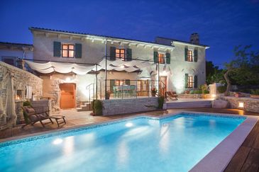 Property - Vacation Rentals 7247 Property Trget (Raša) - Accommodation 7247 - Vacation Rentals with sandy beach.