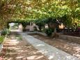 Parking lot - Apartments 726 Parking lot Mirca (Brač) - Accommodation 726 - Apartments near sea with pebble beach.