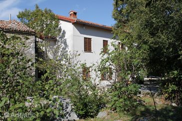 Property - Apartments and Rooms 7361 Property Vozilići (Labin) - Accommodation 7361 - Apartments and Rooms with pebble beach.