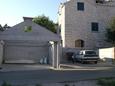 Parking lot - Apartments 739 Parking lot Postira (Brač) - Accommodation 739 - Apartments near sea with pebble beach.
