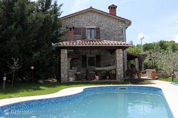 Property - Vacation Rentals 7686 Property Kršan - Vlašići (Središnja Istra) - Accommodation 7686 - Vacation Rentals with pebble beach.