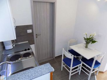 Dining room Mošćenice, Dining room u smještaju tipa studio-apartment, dopusteni kucni ljubimci i WIFI.