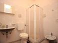 Bathroom Brseč, Bathroom u smještaju tipa room, dopusteni kucni ljubimci i WIFI.