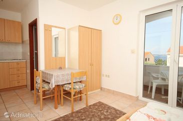 Dining room Poljana, Dining room u smještaju tipa studio-apartment, WIFI.