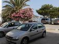 Parkiralište - Apartmani 8283 Parkiralište Kukljica (Ugljan) - Smještaj 8283 - Apartmani blizu mora sa šljunčanom plažom.