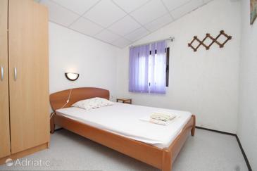 Bedroom Zaklopatica, Bedroom u smještaju tipa room, WIFI.