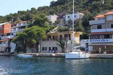 Property - Apartments 8347 Property Zaklopatica (Lastovo) - Accommodation 8347 - Apartments near sea.