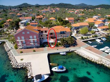 Property - Apartments 8432 Property Poljana (Ugljan) - Accommodation 8432 - Apartments near sea.