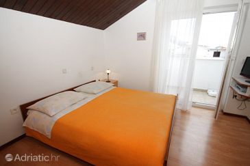Room S-8639-a - Apartments and Rooms Podstrana (Split) - 8639