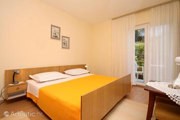 Room S-8798-b - Apartments and Rooms Jelsa (Hvar) - 8798