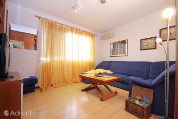 Living room Dubrovnik, Living room u smještaju tipa studio-apartment, dostupna klima i WIFI.