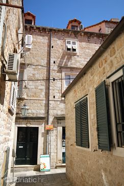 Property - Apartments and Rooms 9071 Property Dubrovnik (Dubrovnik) - Accommodation 9071 - Apartments and Rooms with pebble beach.