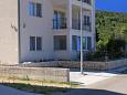 Parking lot - Apartments 9270 Parking lot Kneža (Korčula) - Accommodation 9270 - Apartments with pebble beach.