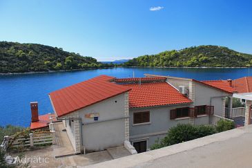 Property - Apartments 9308 Property Karbuni (Korčula) - Accommodation 9308 - Apartments near sea.