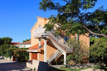 Property - Apartments 9467 Property Bilo (Primošten) - Accommodation 9467 - Apartments with pebble beach.