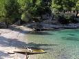 Legközelebbi strand strand Uvala Lozna településen, Hvar.